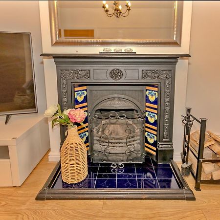 Finest Retreats - Debarnes House Villa Solihull Luaran gambar